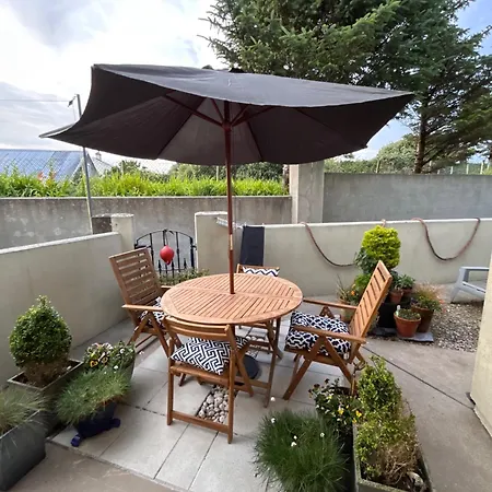 Σπίτι διακοπών Village Retreat - Sleeps 6 - Wood Stove