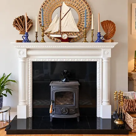 Ferienhaus Village Retreat - Sleeps 6 - Wood Stove
